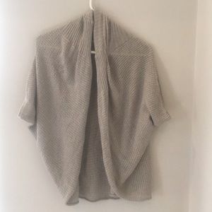Max Studio shrug